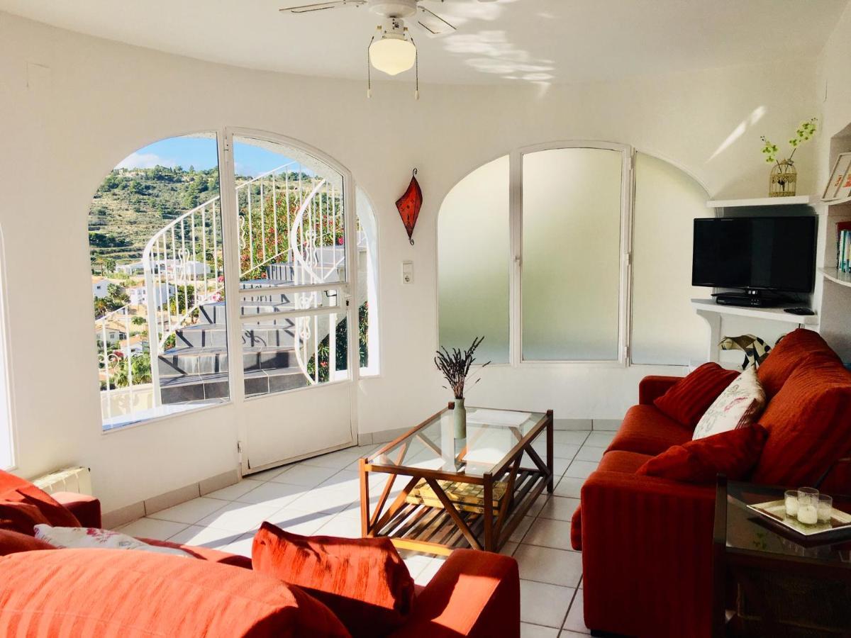 Apartment At Casa Pina Blanca เบนิสซา ภายนอก รูปภาพ